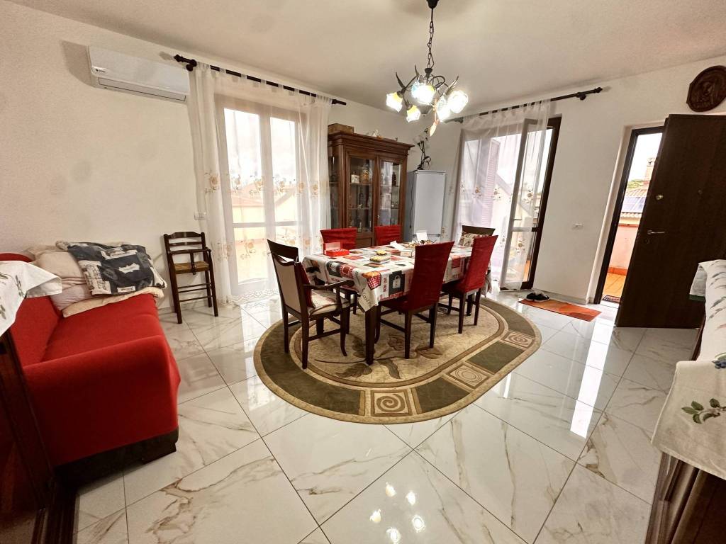 Appartamento a Castiglione del lago in Via della Libertà - Foto 4