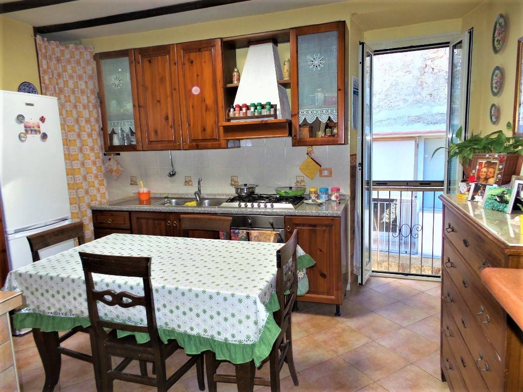 Appartamento a Caprarola in Via Giuseppe Garibaldi - Foto 5