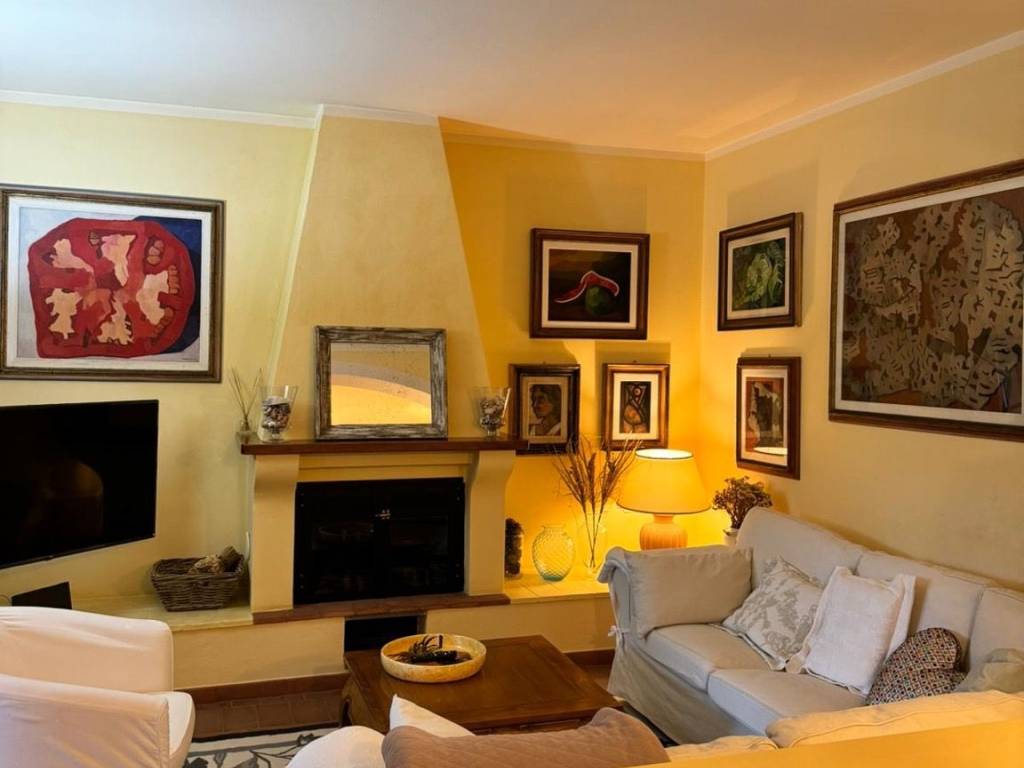 Villa a Forte dei marmi in Via Duca degli Abruzzi - Foto 2