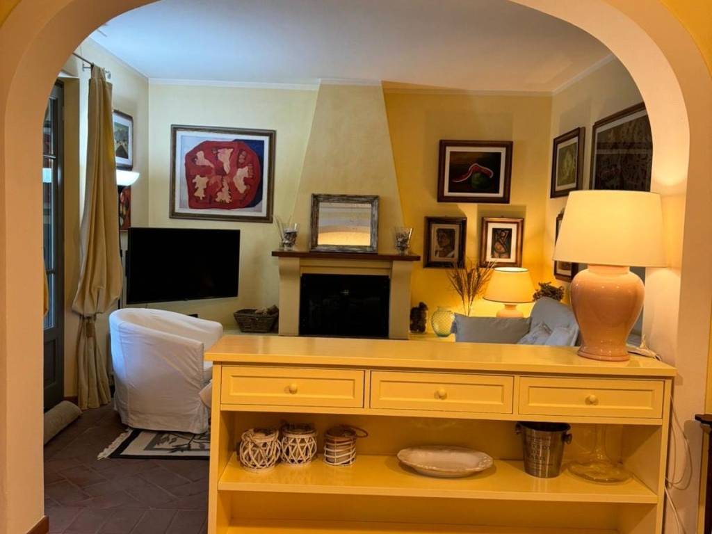 Villa a Forte dei marmi in Via Duca degli Abruzzi - Foto 4