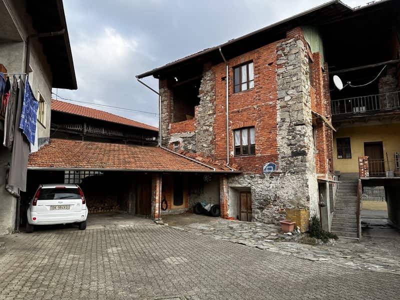 Casa indipendente a Quarona in Via Bibbiana Ottina, 1 - Foto 2