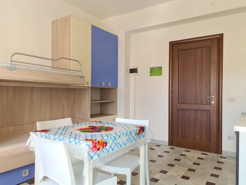 Appartamento a Catanzaro in viale Crotone, 9 - Foto 3