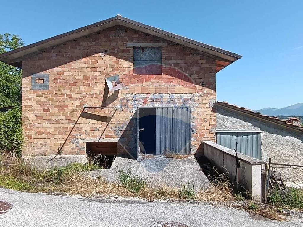 Casa indipendente a Nocera umbra in Vocabolo Lanciano - Foto 2