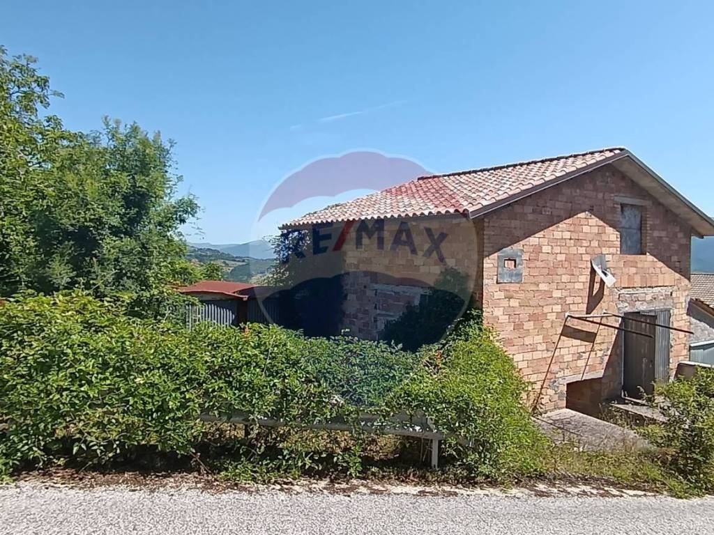 Casa indipendente a Nocera umbra in Vocabolo Lanciano - Foto 3