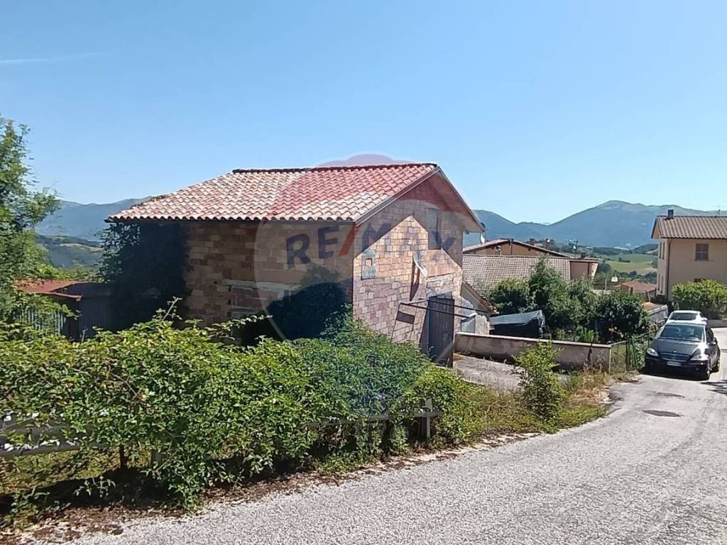 Casa indipendente a Nocera umbra in Vocabolo Lanciano - Foto 4