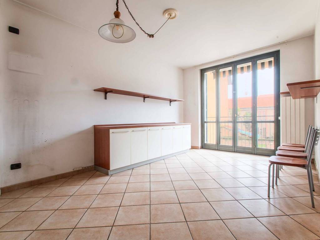 Appartamento a Gerenzano in Via Quarto dei Mille - Foto 2
