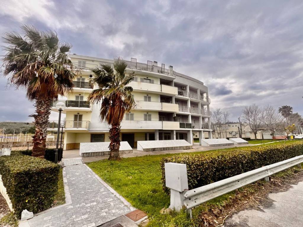 Appartamento a Vasto in Via della Stazione - Foto 3