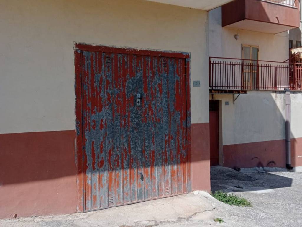 Appartamento a Vico del gargano in Via Michele Iacovone, 11 - Foto 2