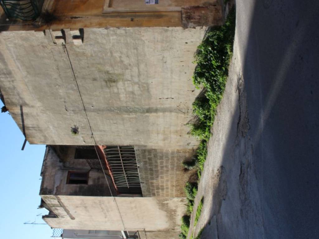 Palazzo / stabile a Francavilla fontana in Via Abramo Flora - Foto 4