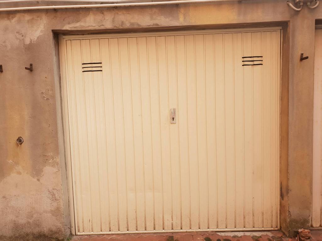 Box / garage a Prato in Via Piero della Francesca, 2 - Foto 4
