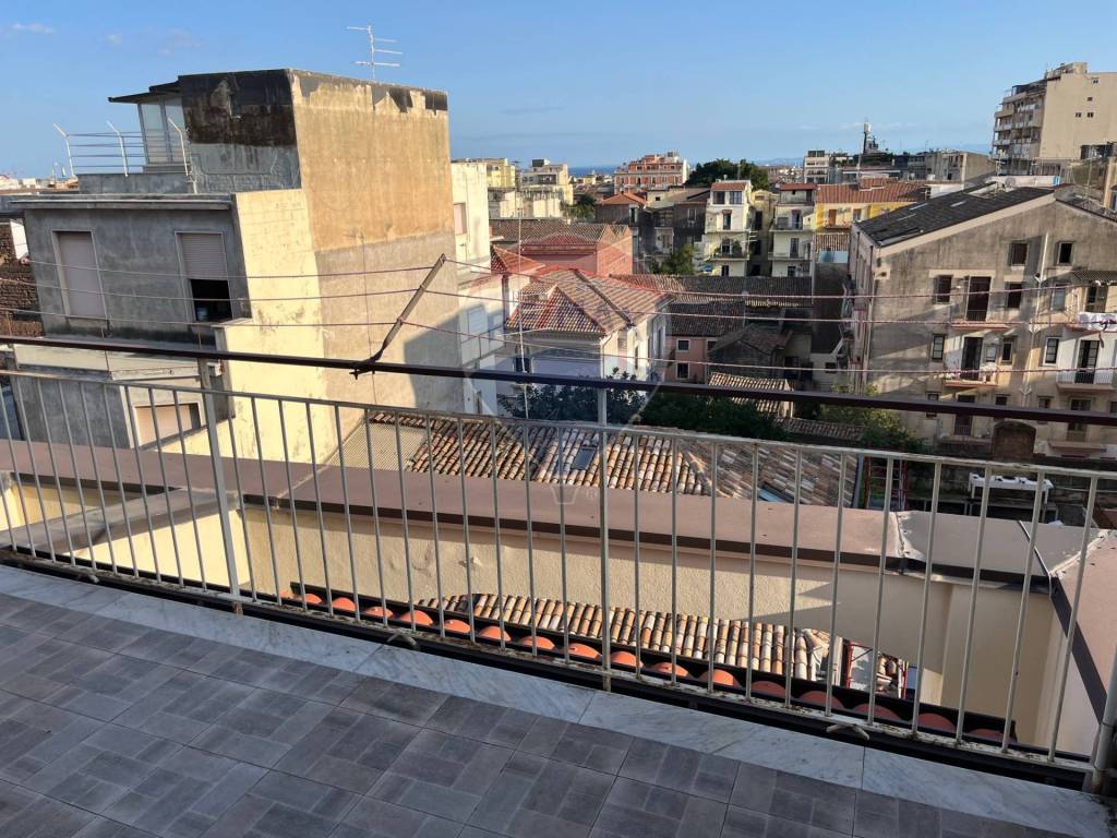 Appartamento a Catania in Via Verona, 22 - Foto 2