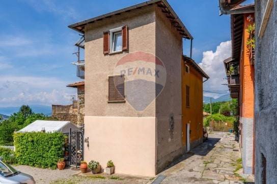 Appartamento a Luino in Via Rebisello - Foto 2