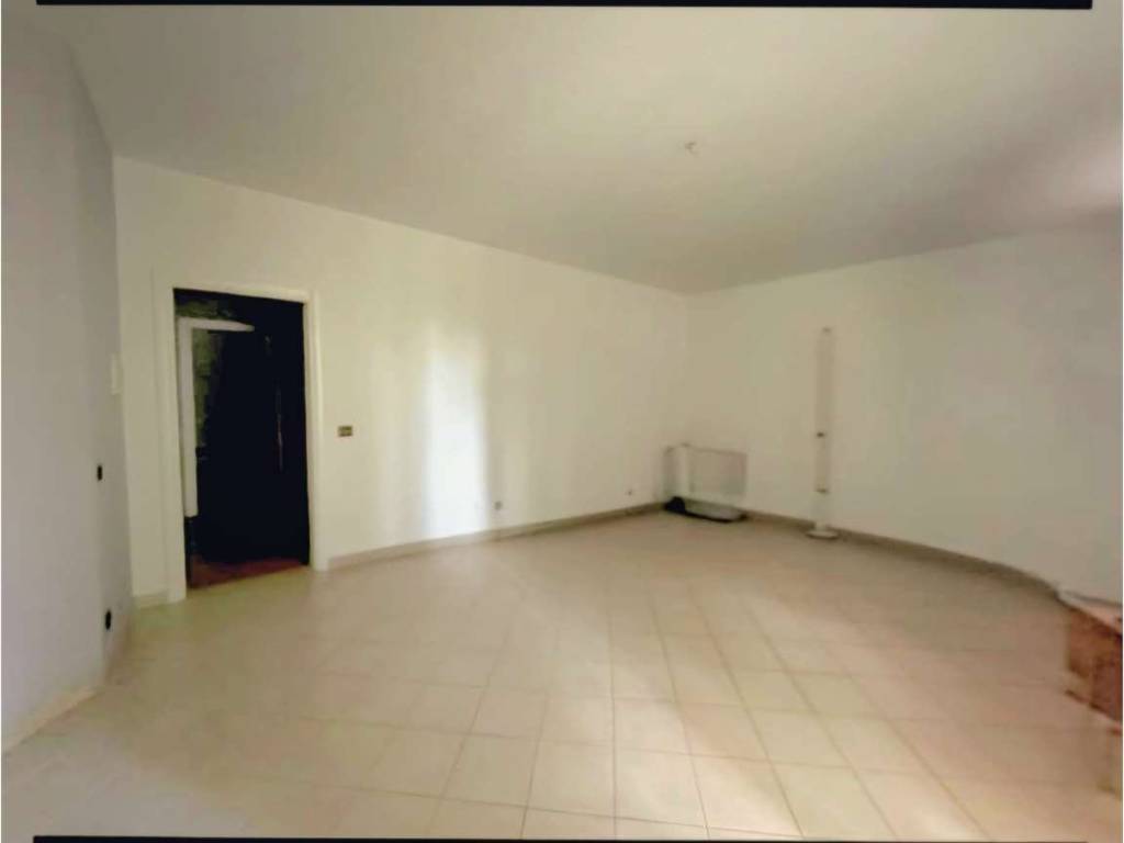 Appartamento a Sesto calende in via Manzoni - Foto 2