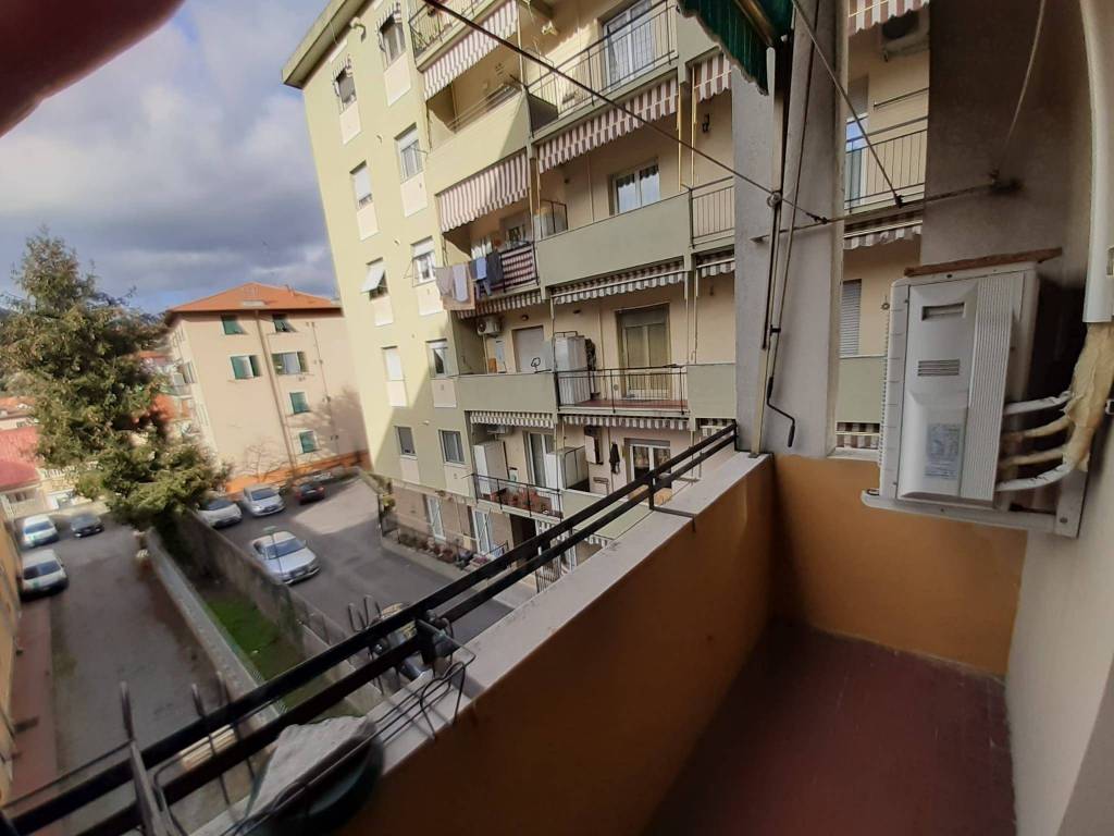 Appartamento a Genova in Via Struppa - Foto 5