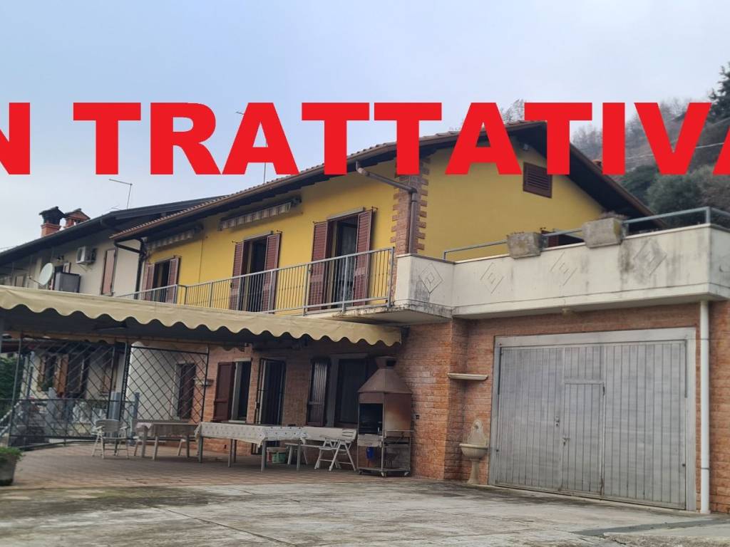 Villa a Nembro in Via Gavarno Sant'Antonio, 1 - Foto 1