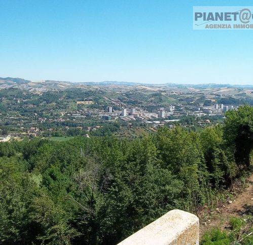 Villetta a schiera a Ascoli piceno in Via Valli Di Lisciano - Foto 2