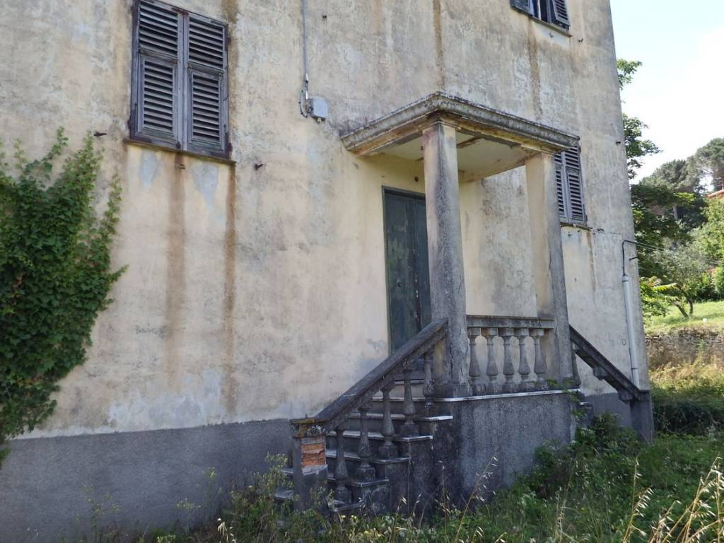 Appartamento a Genova in Via San Biagio di Valpolcevera, 56 - Foto 5