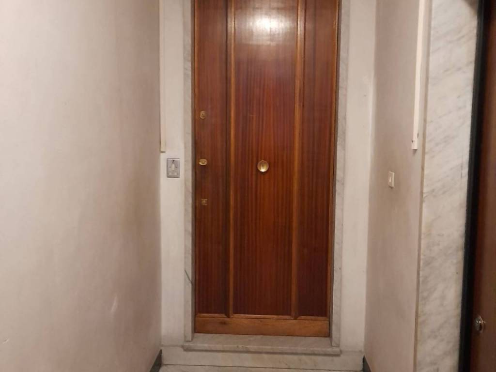 Appartamento a Genova in Via Ciro Menotti, 33 - Foto 5