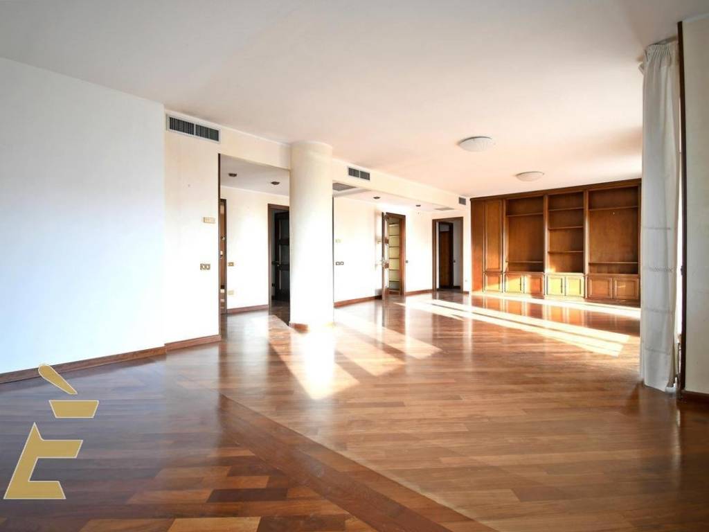 Appartamento a Cagliari in Viale Trieste, 65 - Foto 3