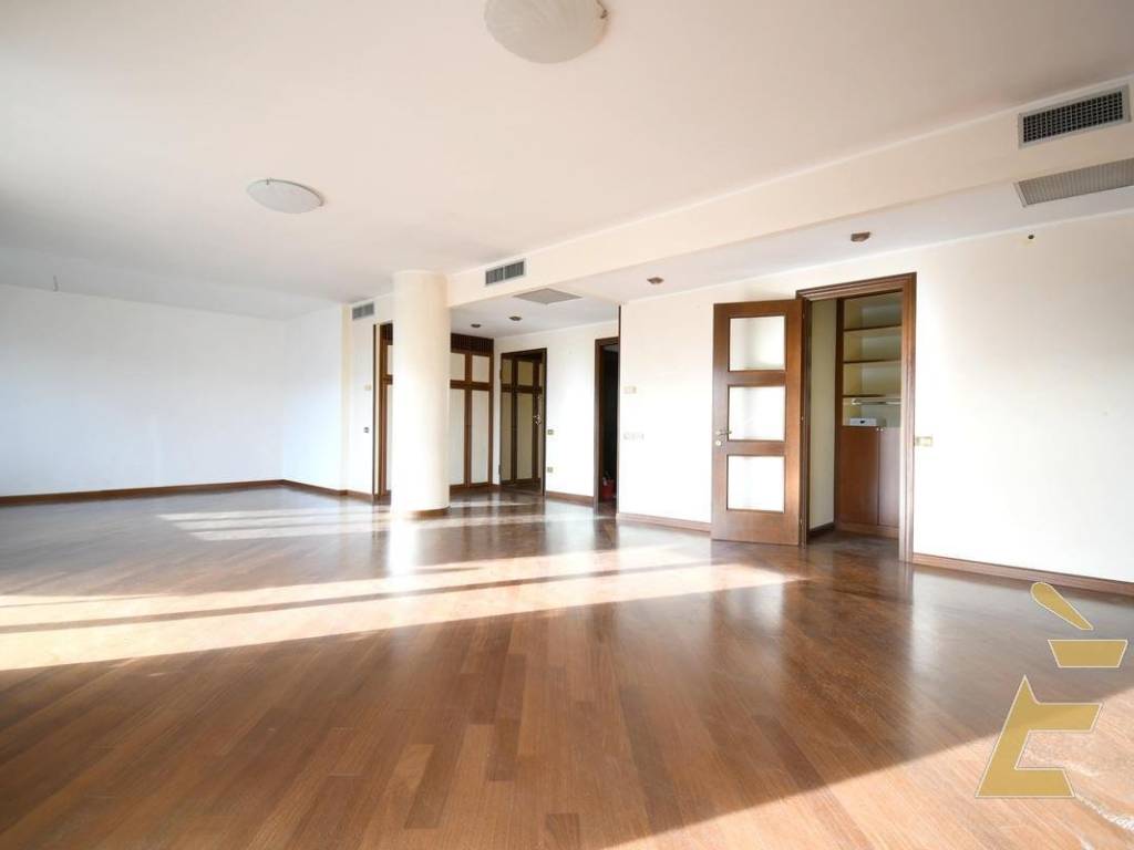 Appartamento a Cagliari in Viale Trieste, 65 - Foto 5