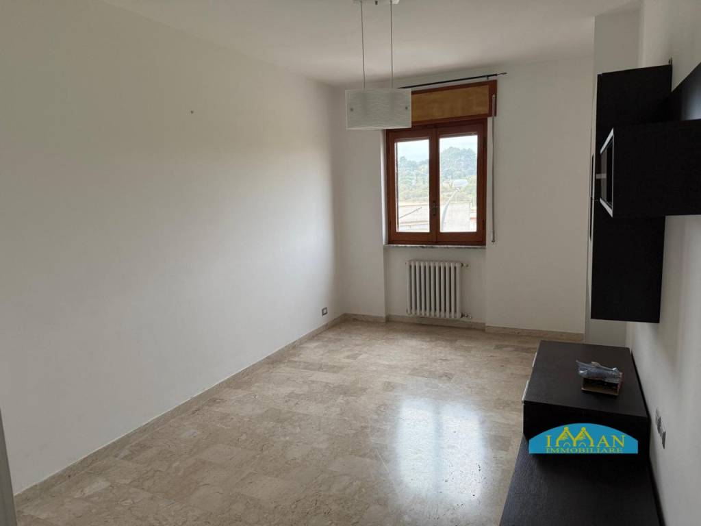 Appartamento a Ceglie messapica in Via Daunia - Foto 2