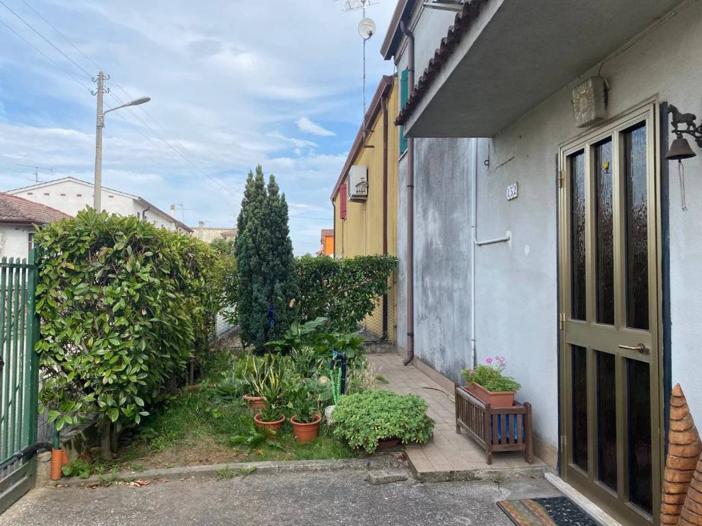 Casa indipendente a San martino di venezze in via livelli 23 - Foto 3