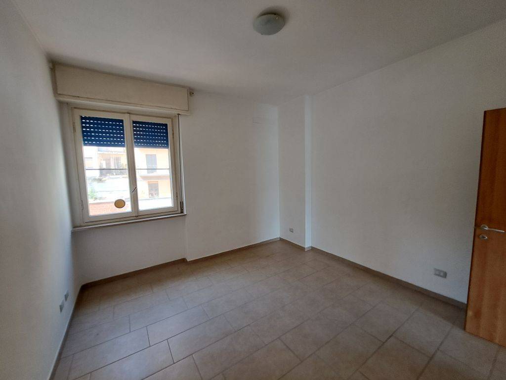 Appartamento a Vercelli in Via Gian Battista Viotti, 16 - Foto 4