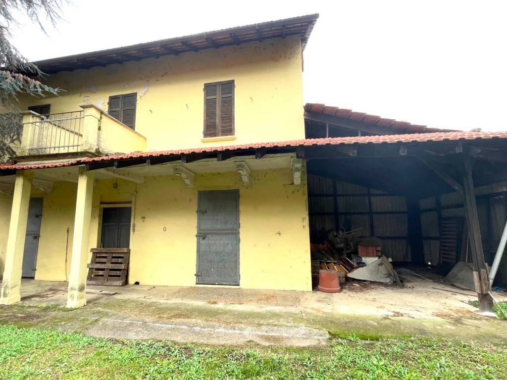 Rustico / casale a Caltignaga in Via Bellinzago - Foto 2