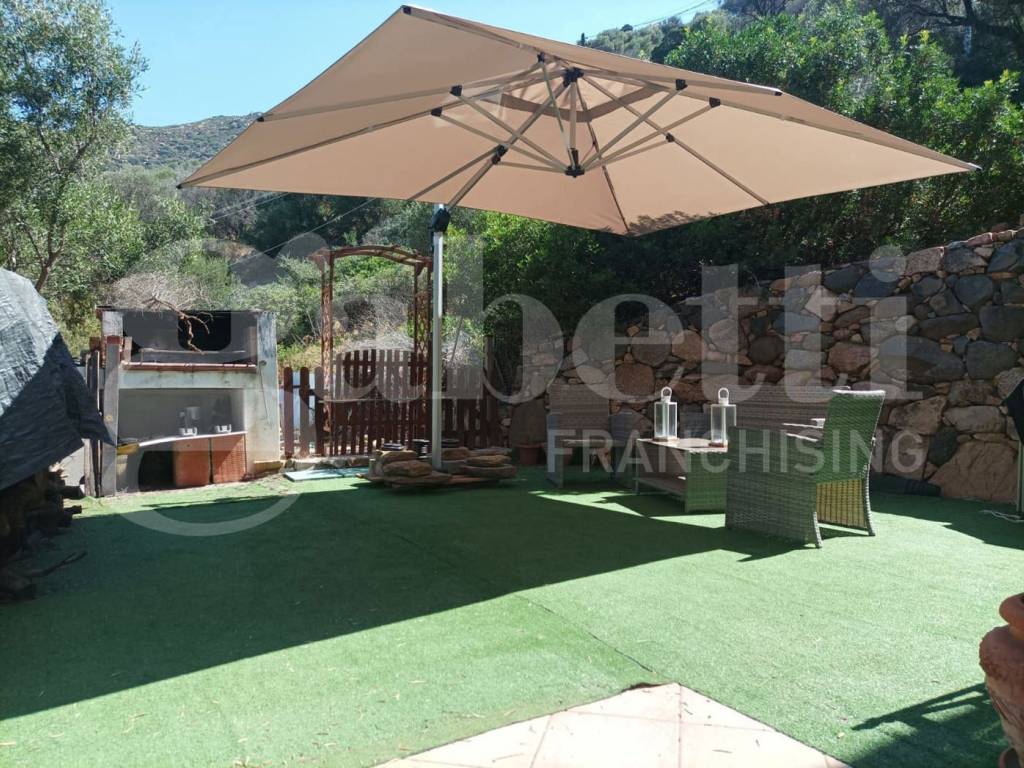 Villa a Quartu sant'elena in via dei Carrubi, sn - Foto 1