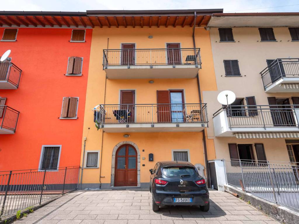 Casa indipendente a Zogno in via Inzogno 25 - Foto 2