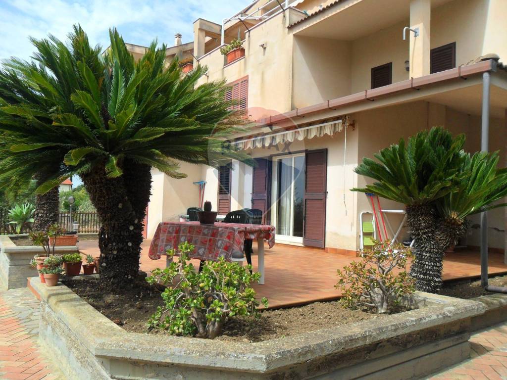 Villa a Caltanissetta in CONTRADA BULGARELLA, 8 - Foto 2