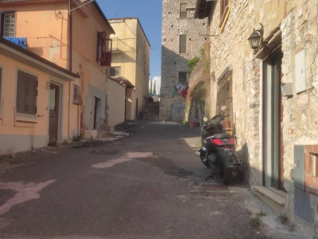 Appartamento a Terracina in Via dei Campani - Foto 4
