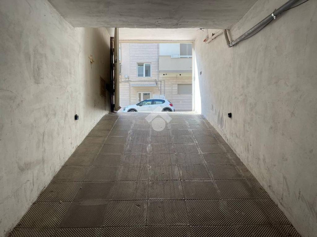 Box / garage a Grottaglie in Via Urbino, 22 - Foto 2