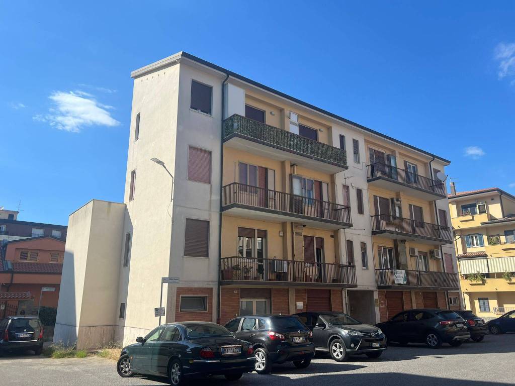 Appartamento a Vibo valentia in Via dei Basiliani, 3 - Foto 2