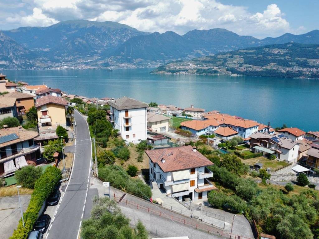 Terreno a Tavernola bergamasca in Via San Rocco - Foto 4
