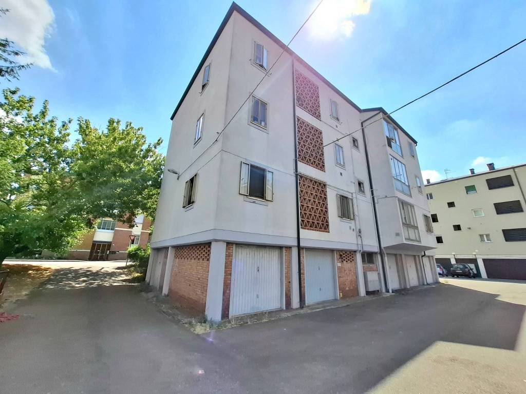 Appartamento a Rovigo in Piazza Beato Giovanni Palatucci, 39 - Foto 2