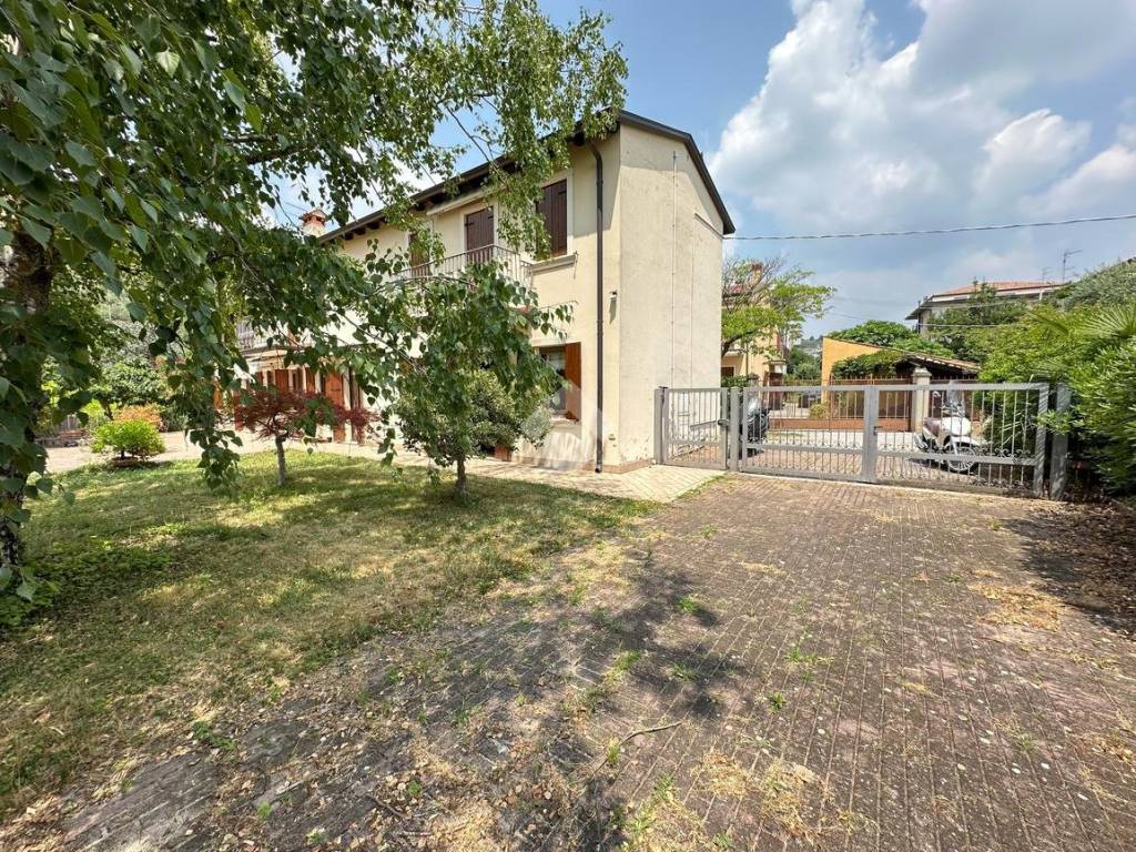 Villa a Verona in Via fabbricato scolastico, 2 - Foto 5