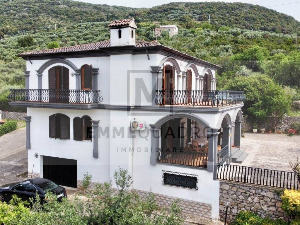 Villa a Terracina in Via Monticchio - Foto 4