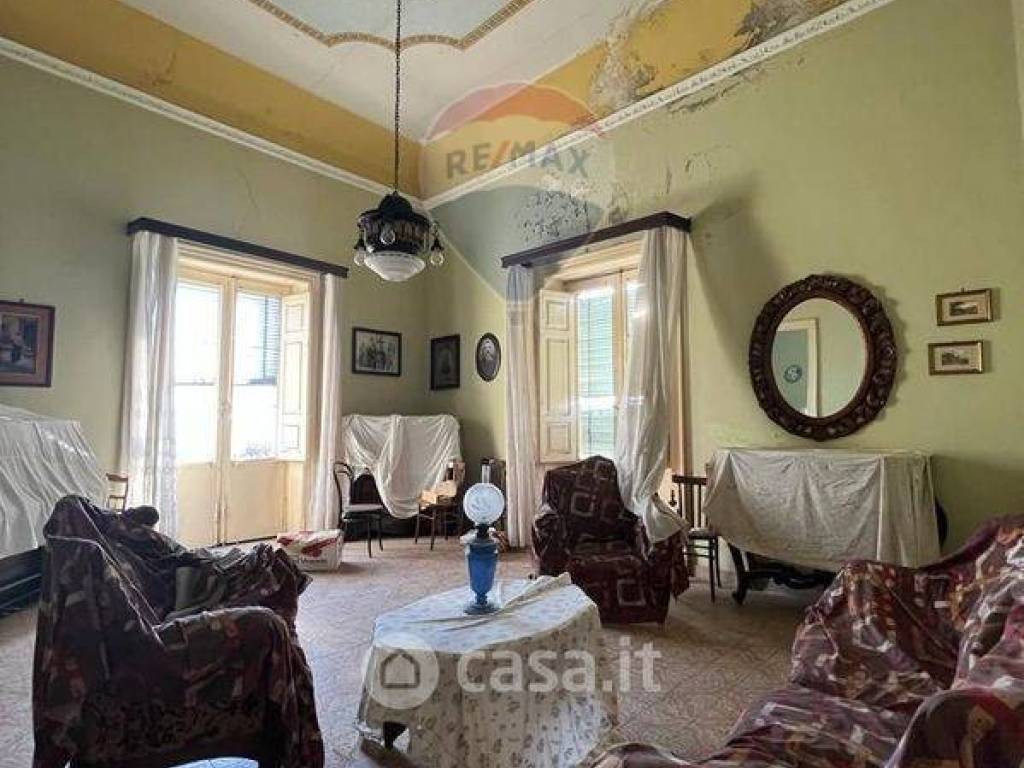 Casa indipendente a Giarre in Via Emanuele Filiberto - Foto 2