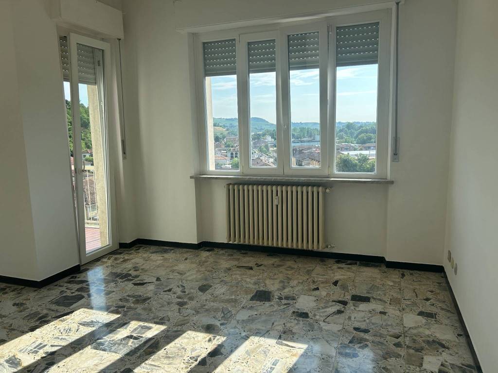 Appartamento a Castagnole delle lanze in Piazza San Bartolomeo, 2 - Foto 2