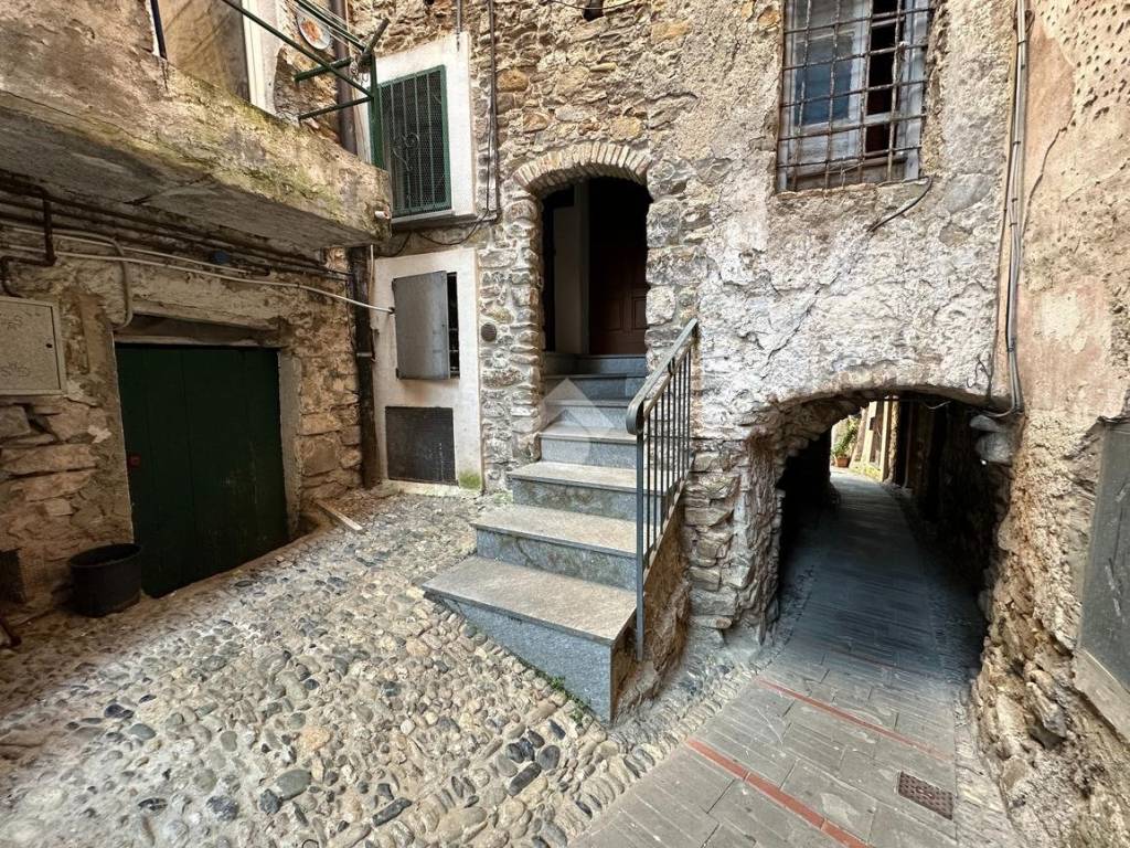 Appartamento a Vallecrosia in Via F.L. Aprosio, 7 - Foto 2