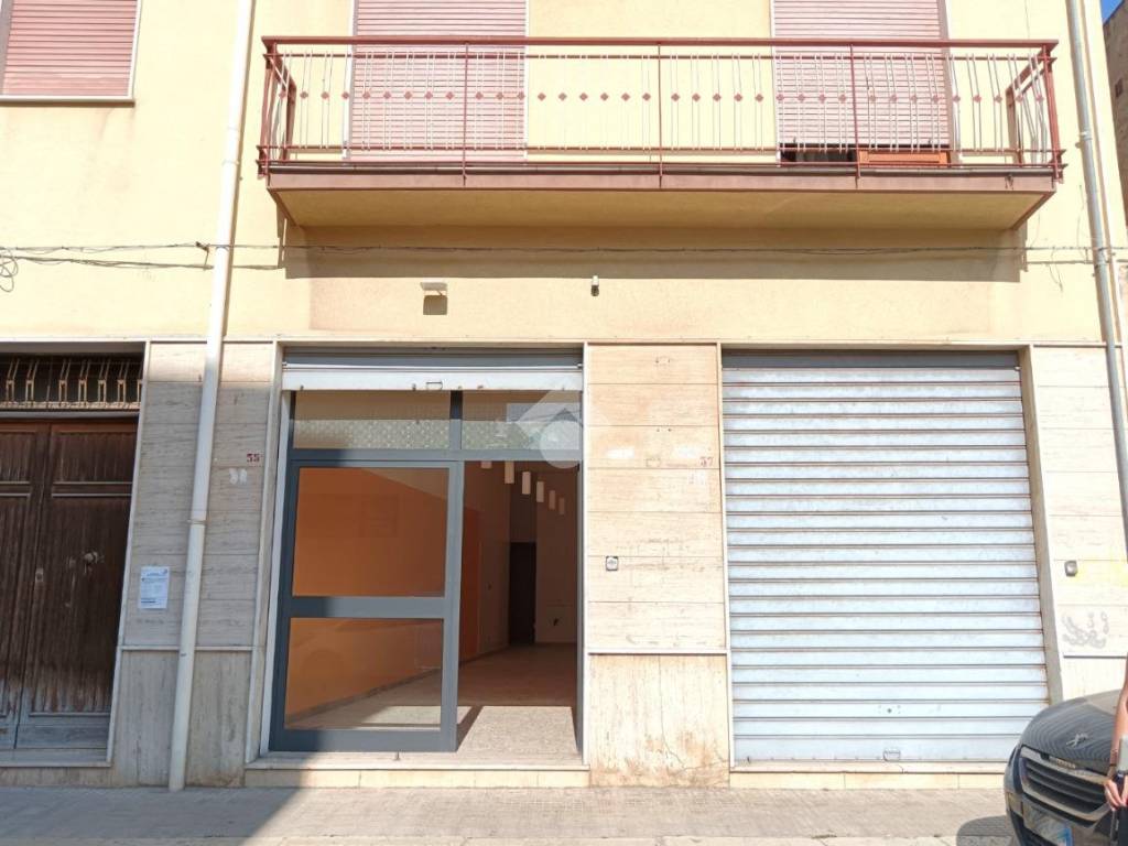 Box / garage a Trapani in Via Zuccalà Pompeo, 35 - Foto 3