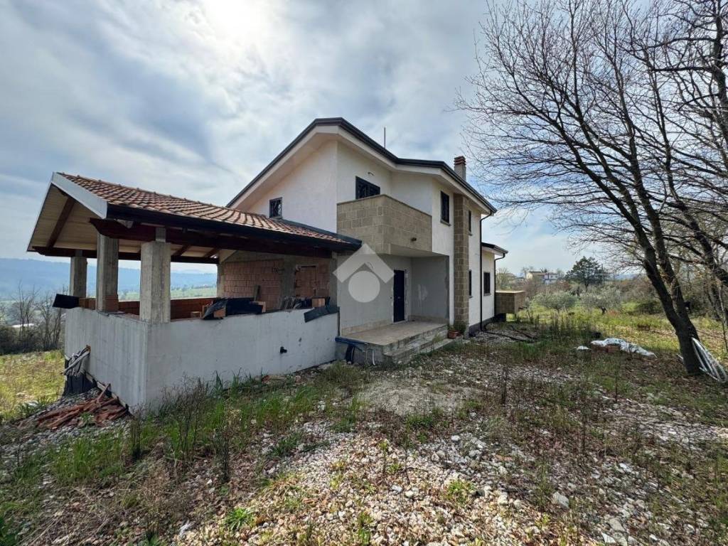 Villa a Ruviano in Via SP198, 11 - Foto 3
