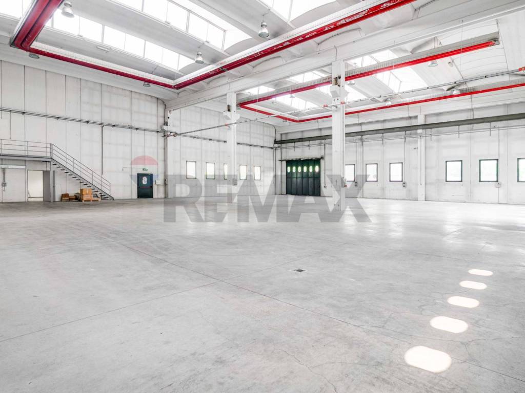 Immobile a Azzate in via 2 giugno, 13 - Foto 3