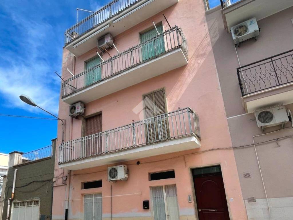 Casa indipendente a Canosa di puglia in Via della Resistenza, 4 - Foto 2