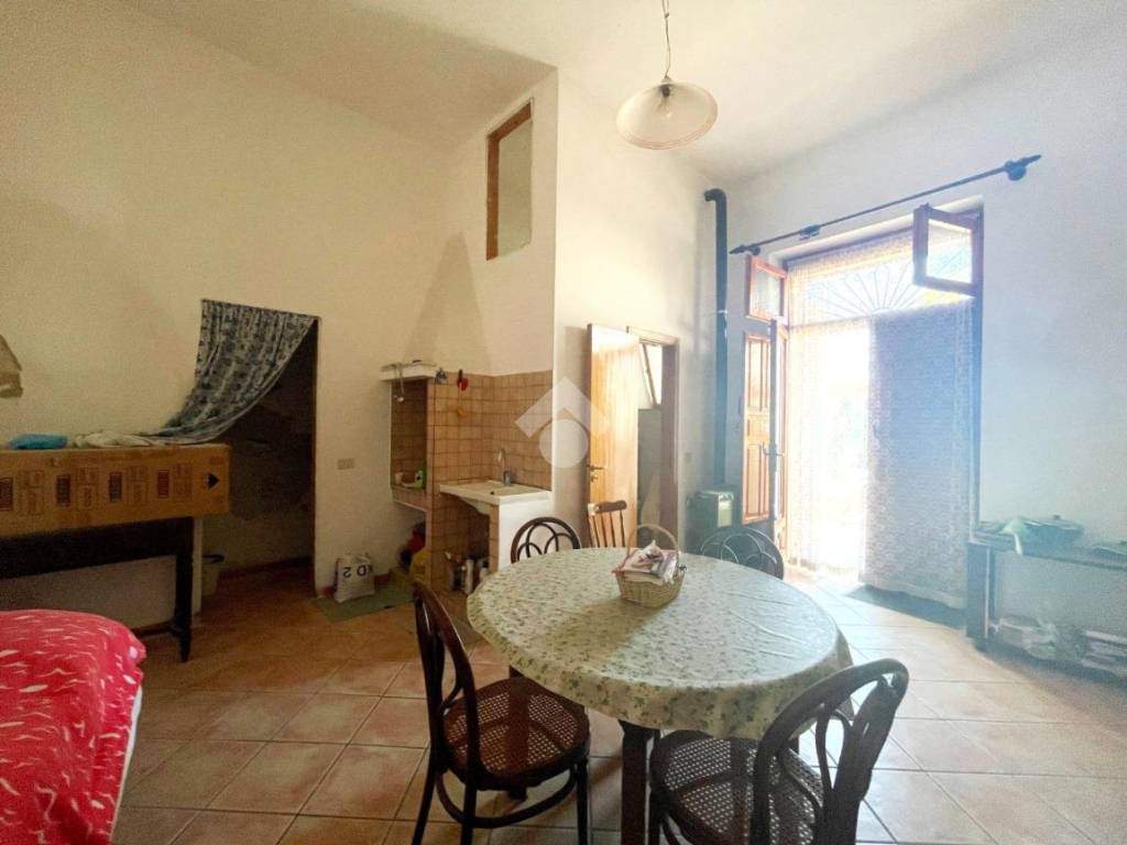 Appartamento a Canosa di puglia in Via S. Pio X, 1 - Foto 4