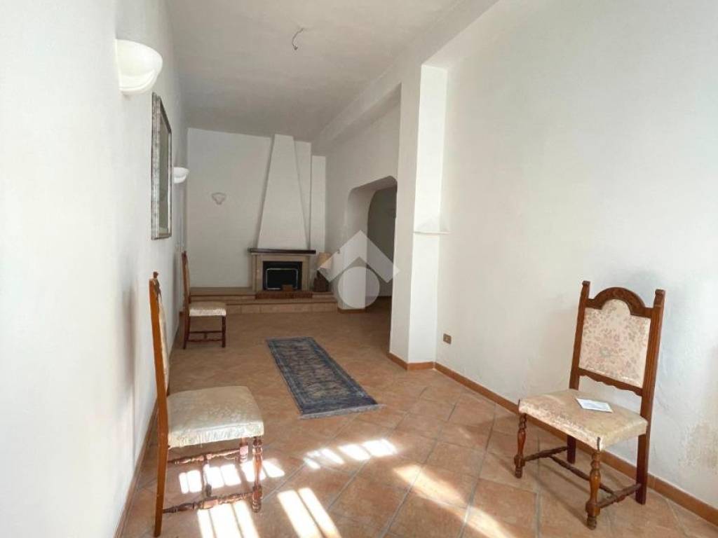 Casa indipendente a Canosa di puglia in Vico Pietro Maroncelli, 10 - Foto 3