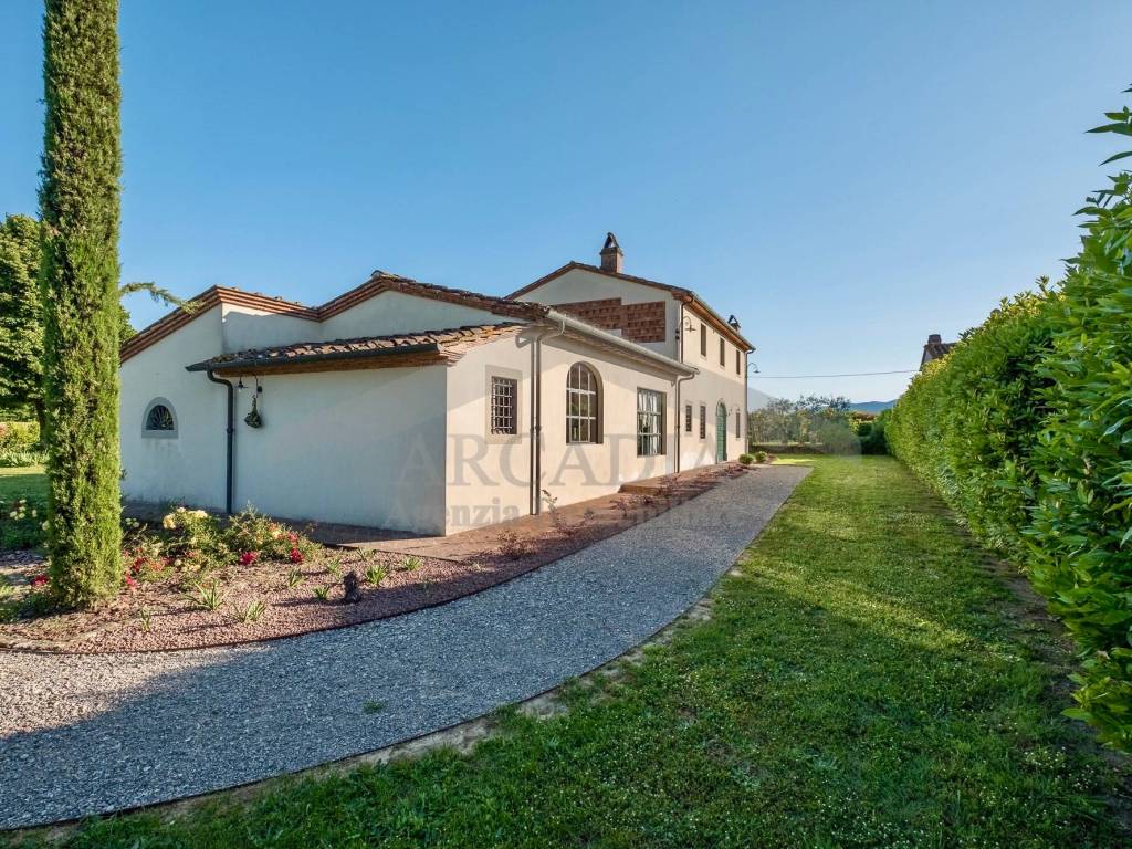 Villa a Castelfranco di sotto in Via Ulivi, 16 - Foto 3