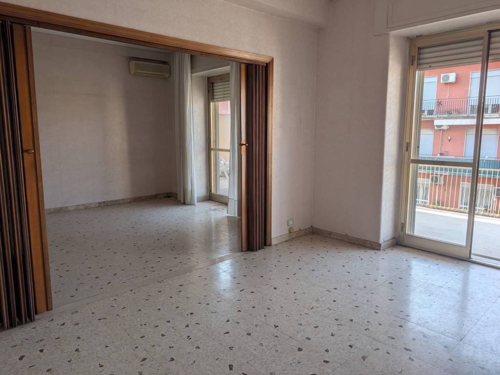 Appartamento a Catania in Via Francesco Guglielmino, 12 - Foto 4