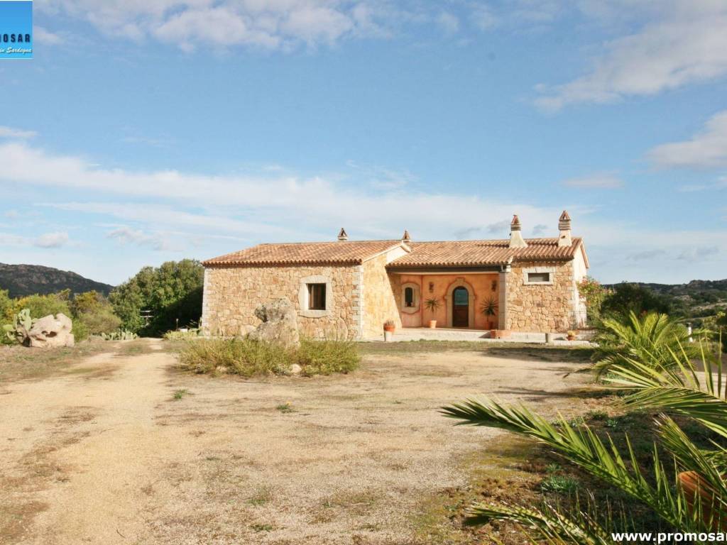 Villa a Arzachena in Strada Statale Orientale Sarda - Foto 2